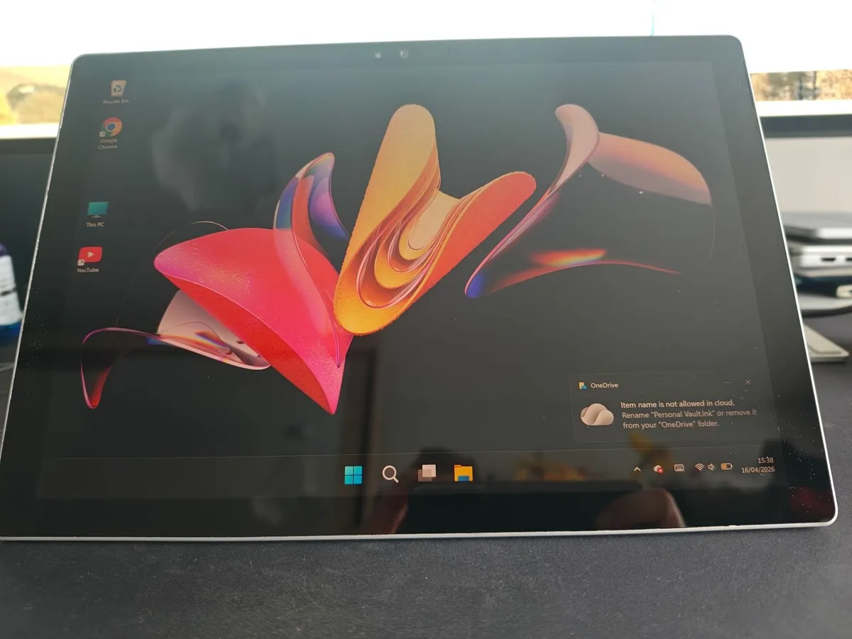 Microsoft Surface Pro 4 - excellent! - Image 1