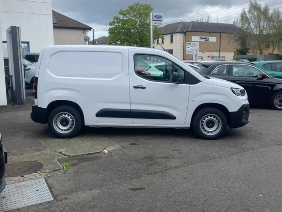 Fiat Doblo 261 Registered Fiat Doblo Van - Image 4