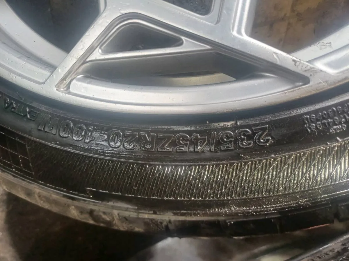 Ford transit custom 20" wheels with new tyres - Image 2