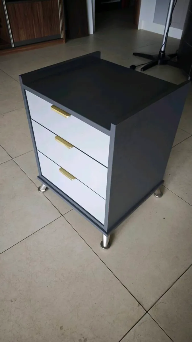 Chest of drawer - Image 2