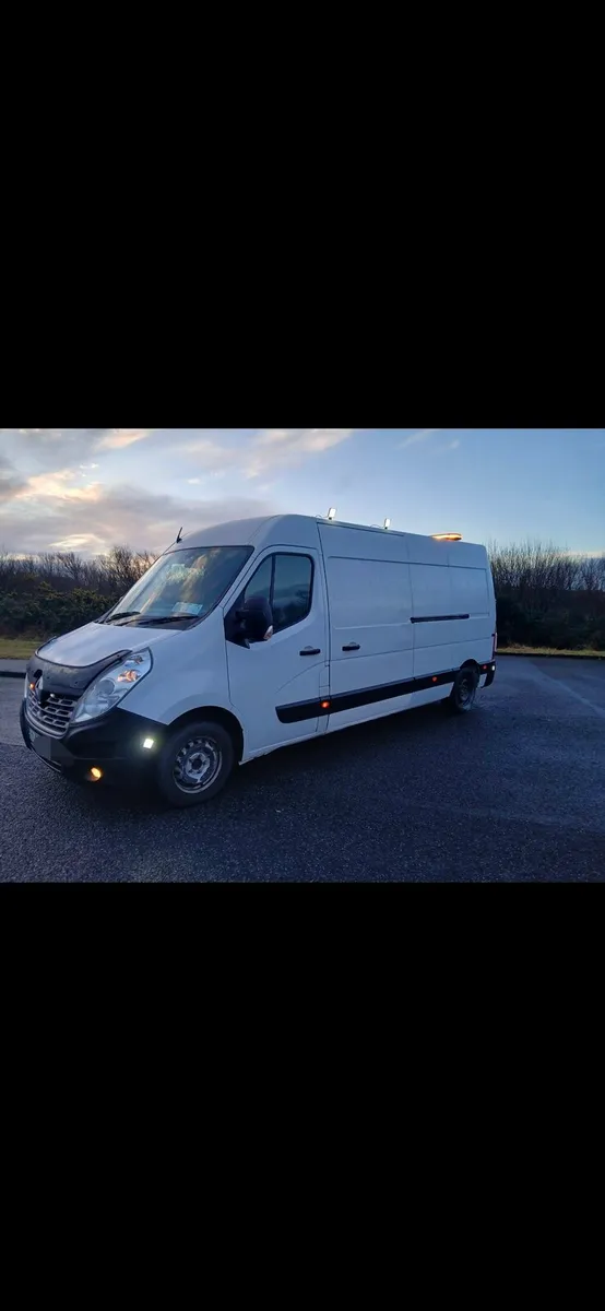Renault master mobile fitter van - Image 2