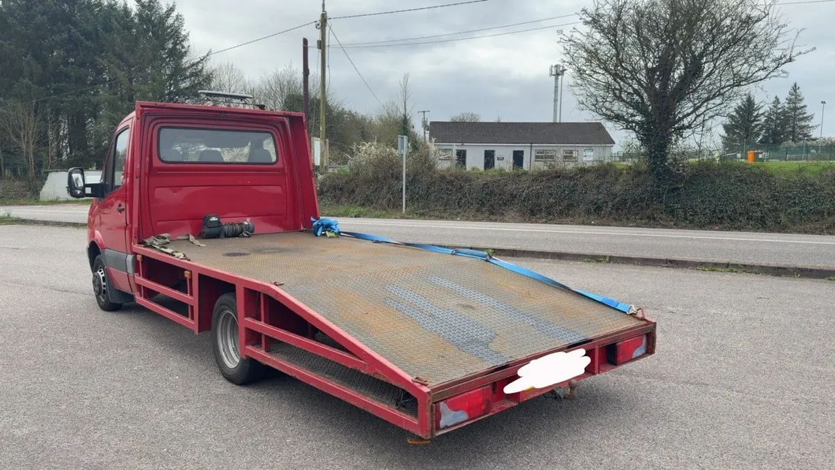 2009 Mercedes sprinter Recovery truck - Image 3