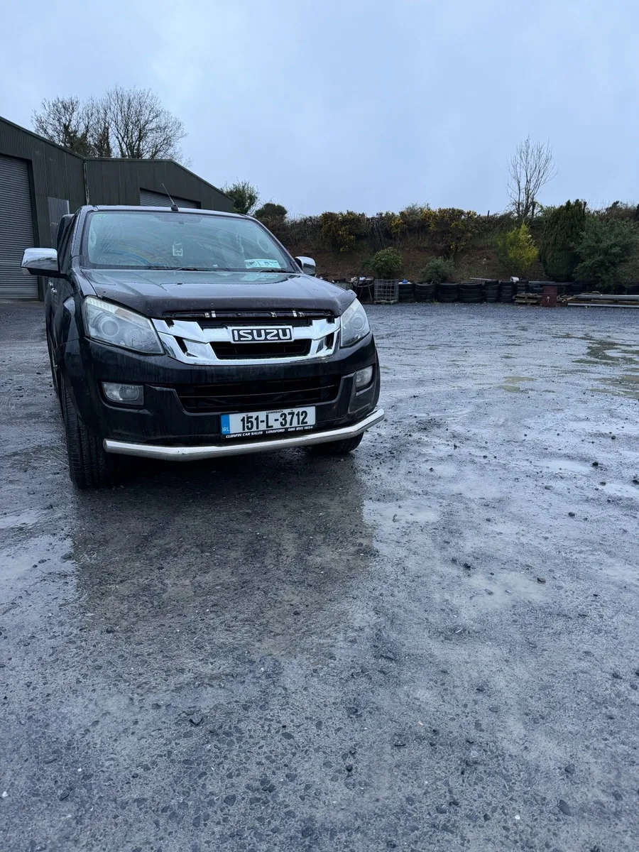 2015 Isuzu Di-max 2.5 diesel - Image 1