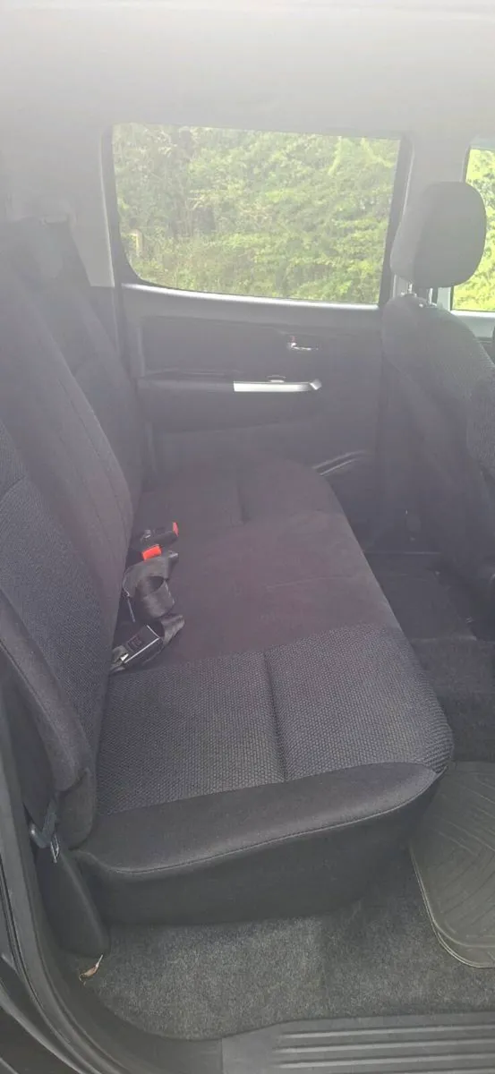 Toyota hilux - Image 4