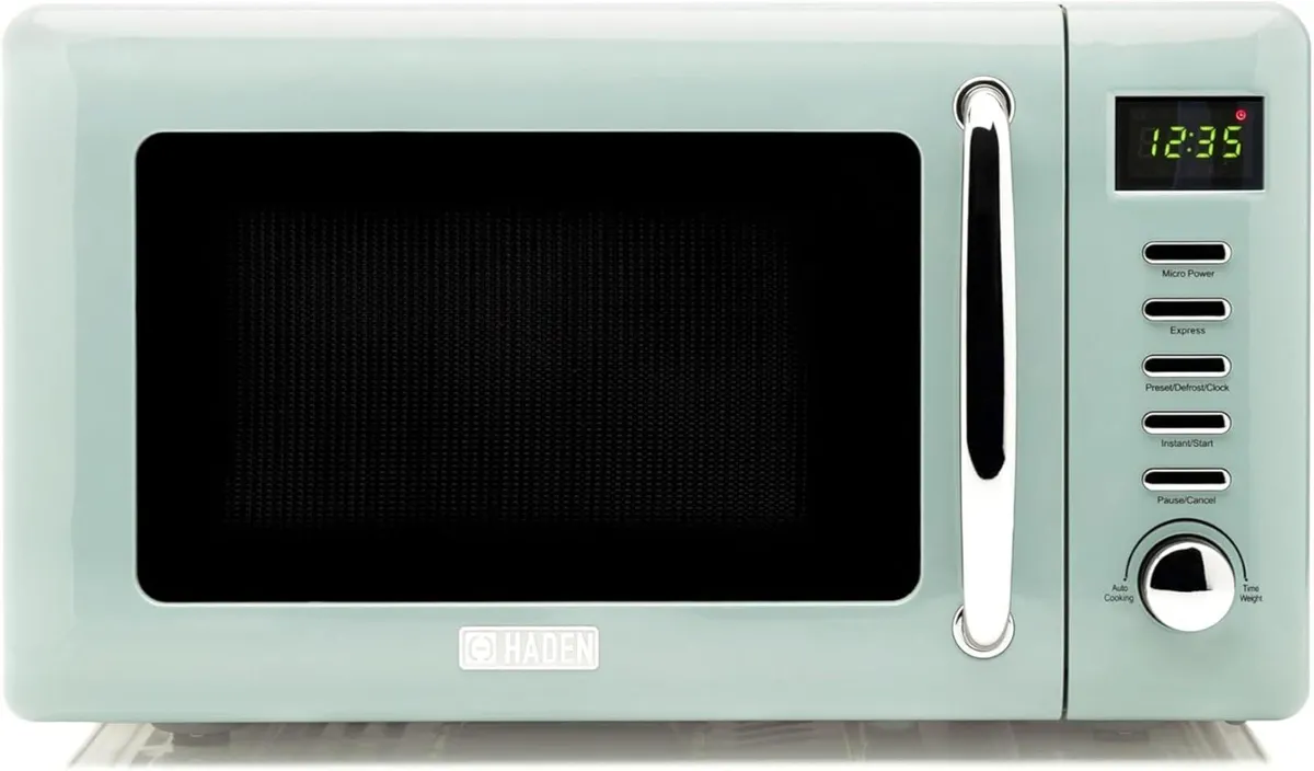 Cotswold Green Microwave Oven – 800W Retro Design - Image 1