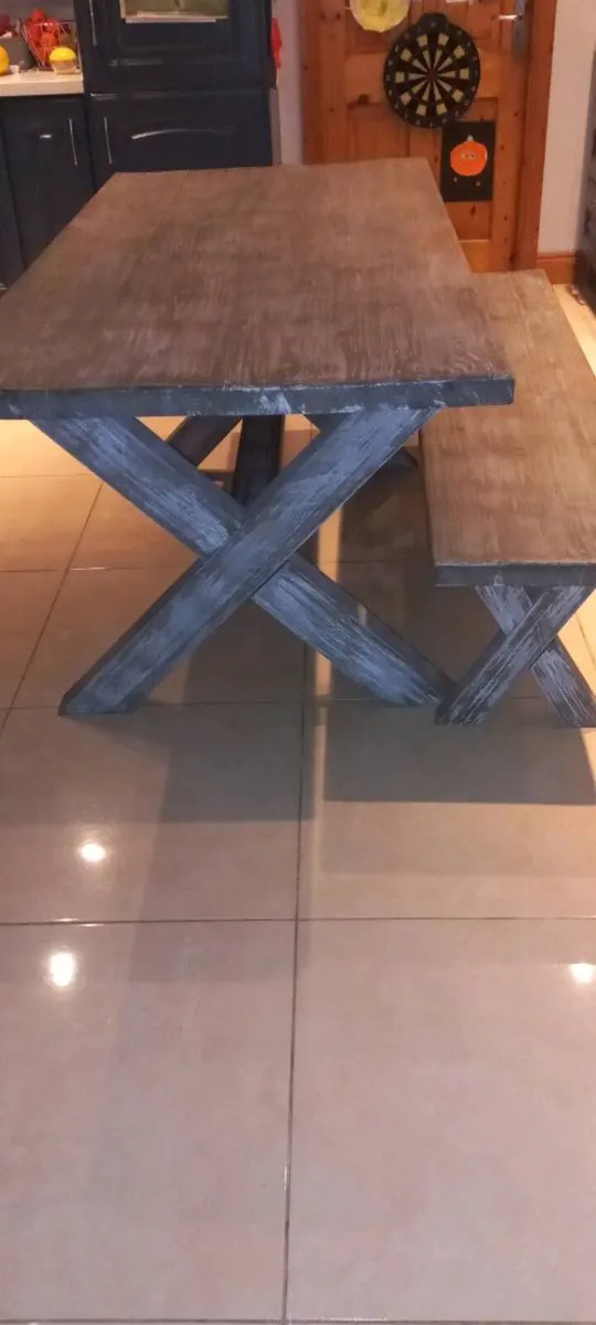 Dining table - Image 3