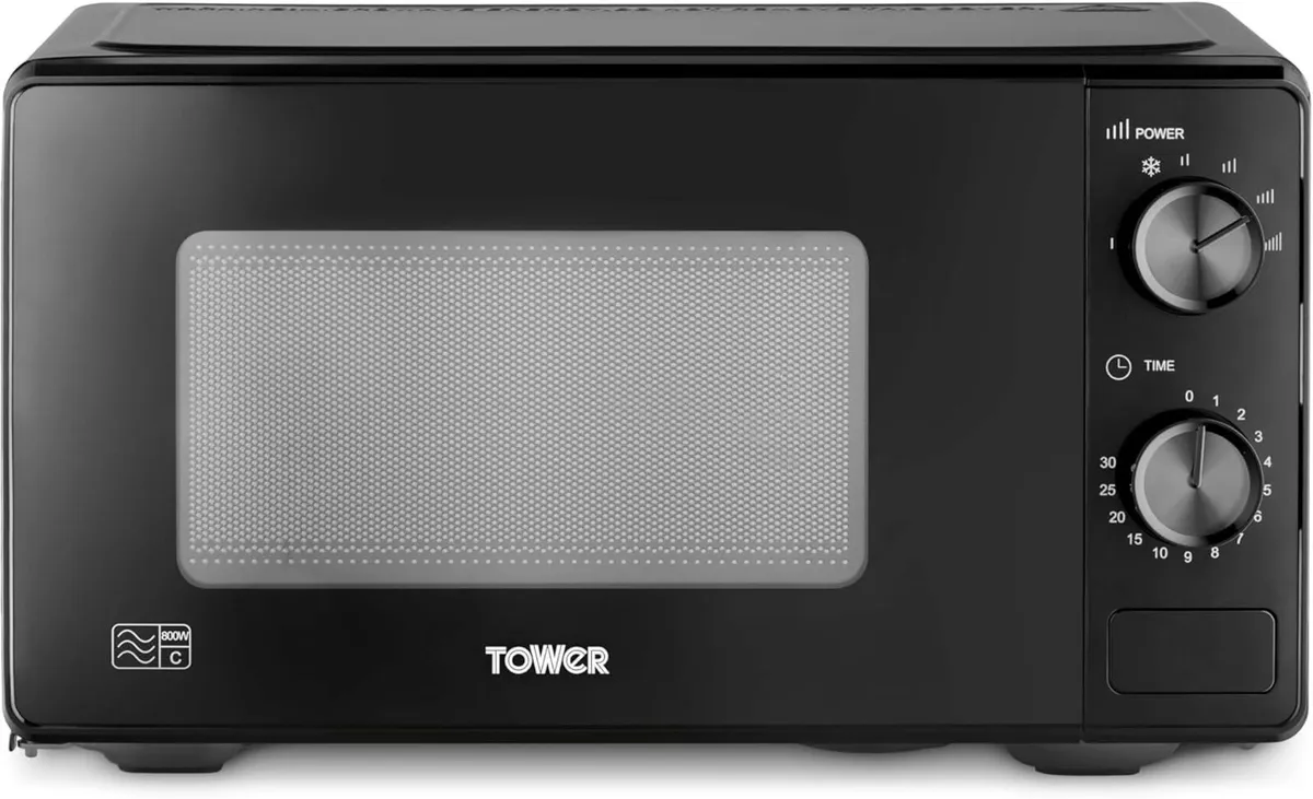 Manual 20 Litre 800W Microwave with Dial Controls - Image 1