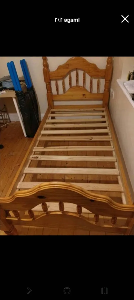 Single bed and mattress - Image 1