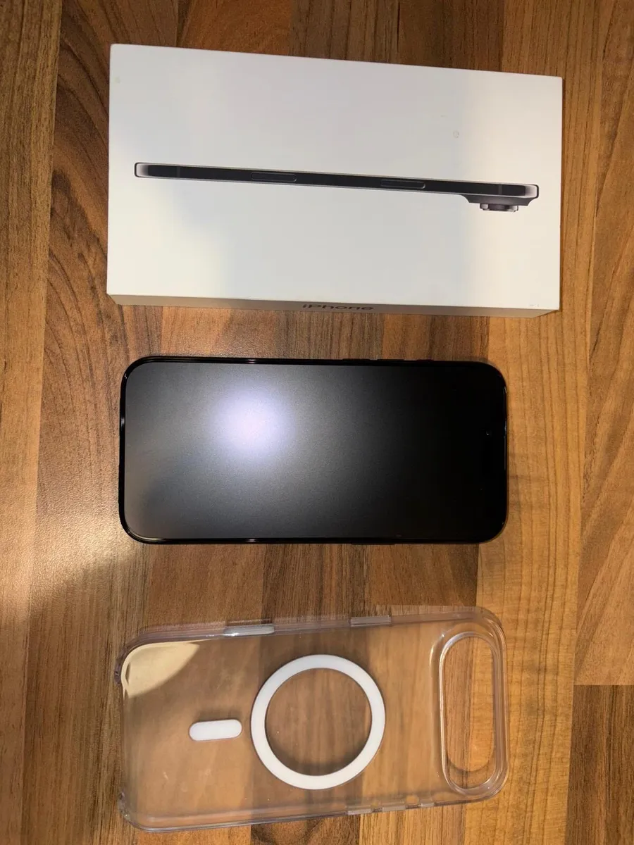 iPhone Air - Boxed as new with extras - Image 4