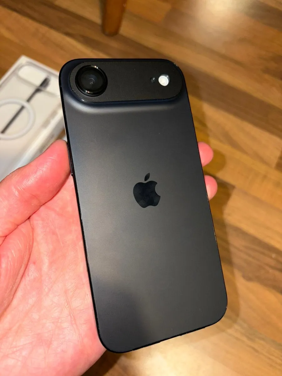 iPhone Air - Boxed as new with extras - Image 1