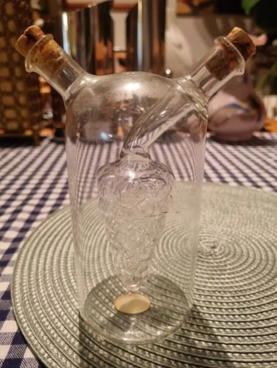 Oil and vinegar cruet - Image 3