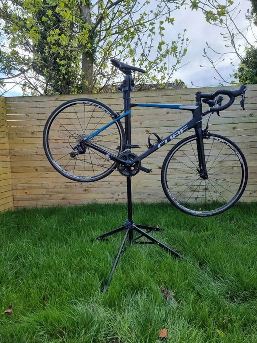 Cube Attain Pro  - Road Bike - Image 3