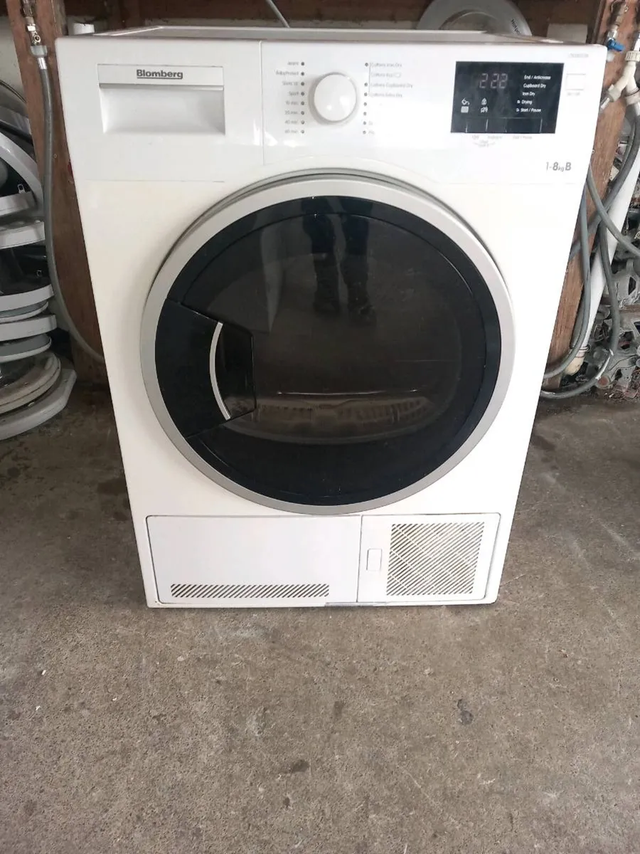 Blomberg 8kg condenser dryer - Image 1