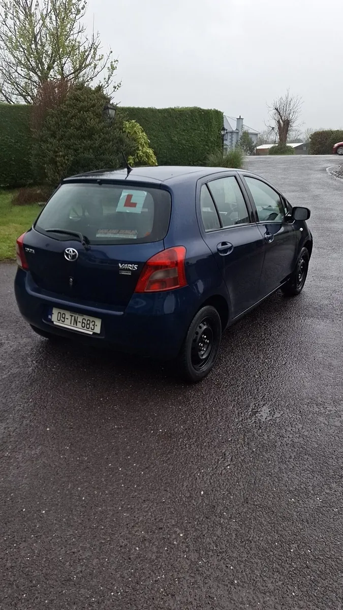 Toyota yaris - Image 3