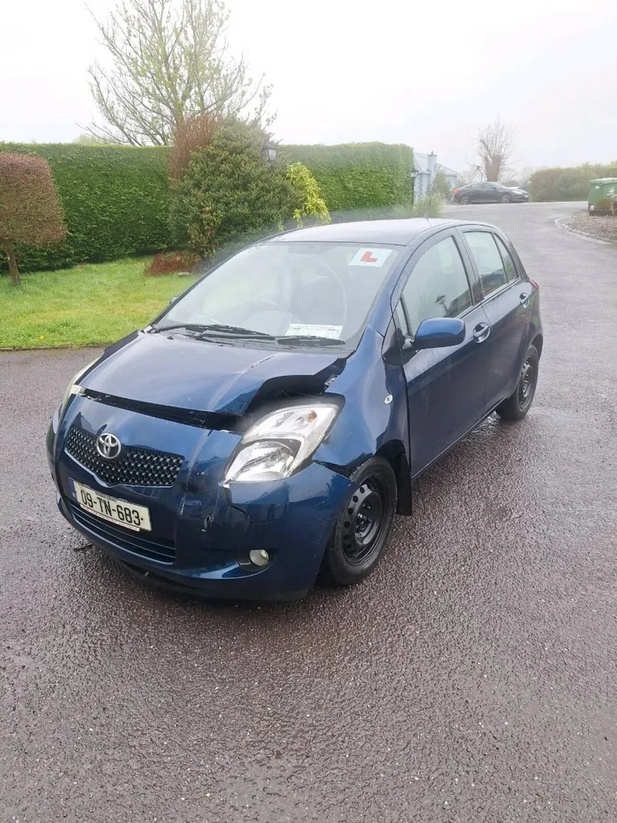 Toyota yaris - Image 2