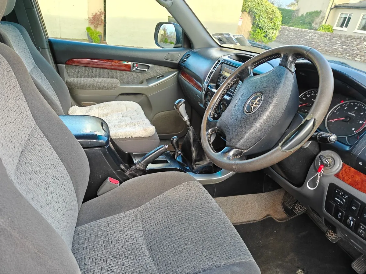 Toyota Land Cruiser 2006 - Image 4