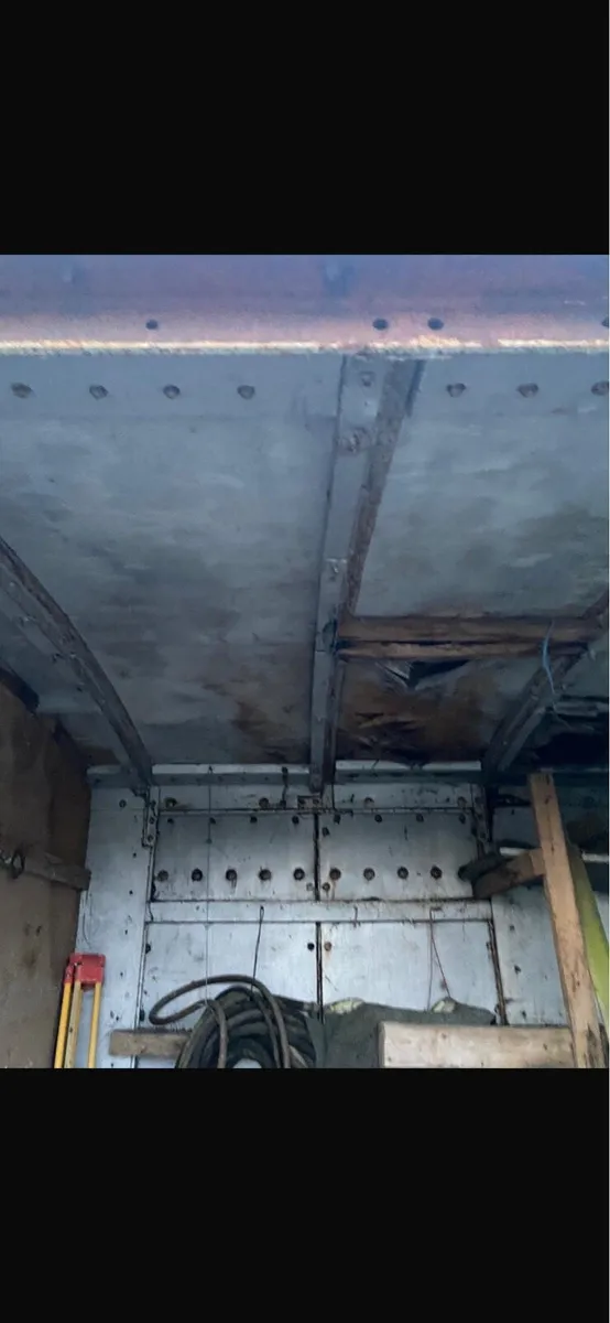 1930s railway cabin - Image 3