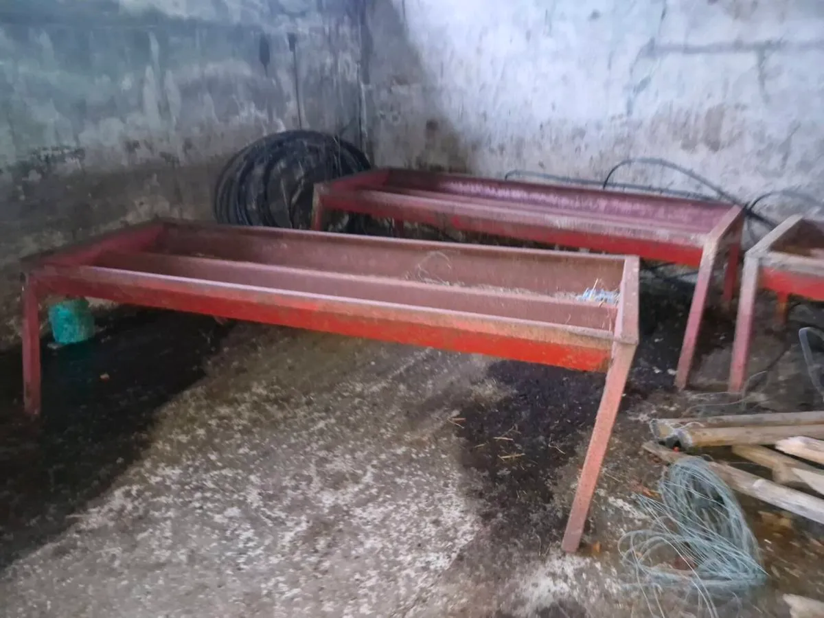 Feeders and troughs - Image 2