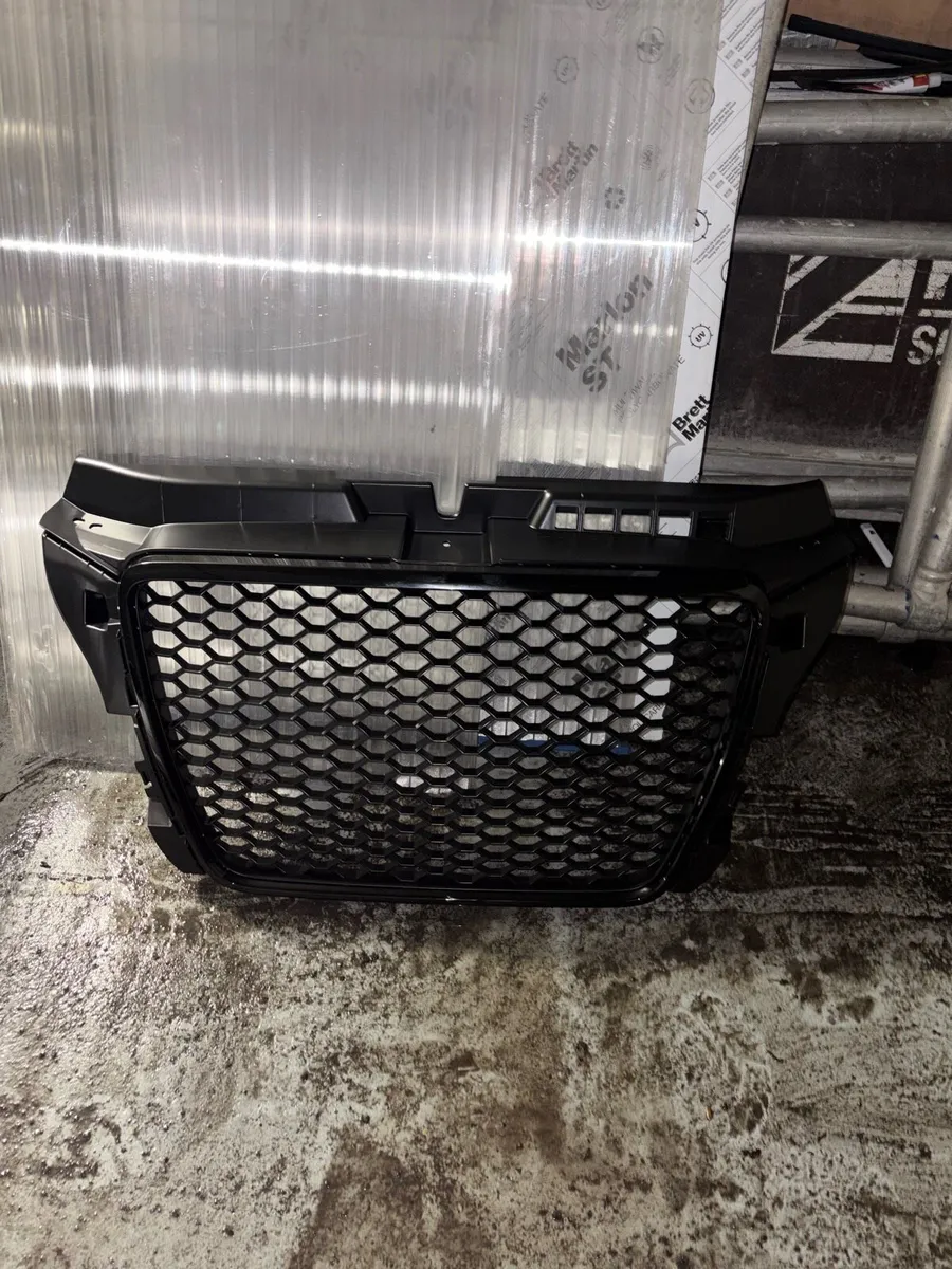 Audi a3 8p honey comb grill - Image 2
