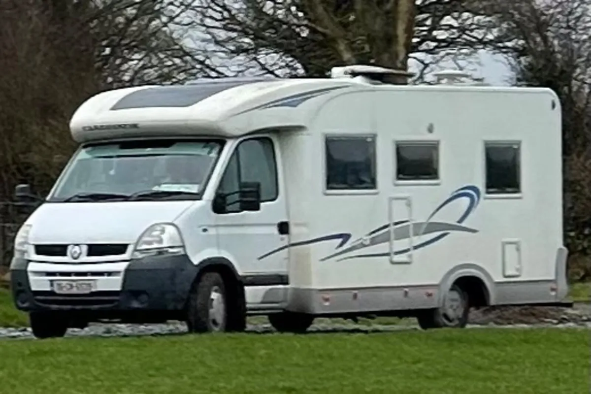 Renault 2.5ltr Adria Izola S687SP - Image 1