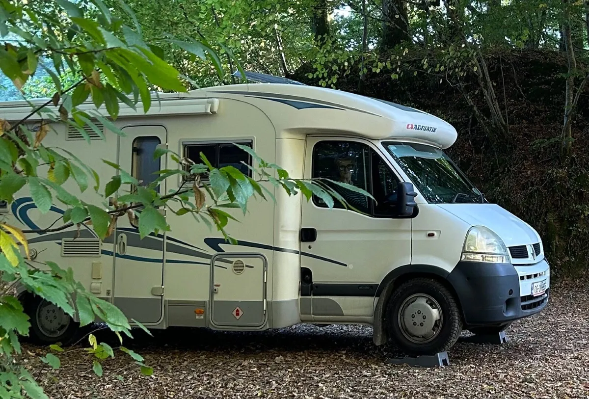 Renault 2.5ltr Adria Izola S687SP - Image 3