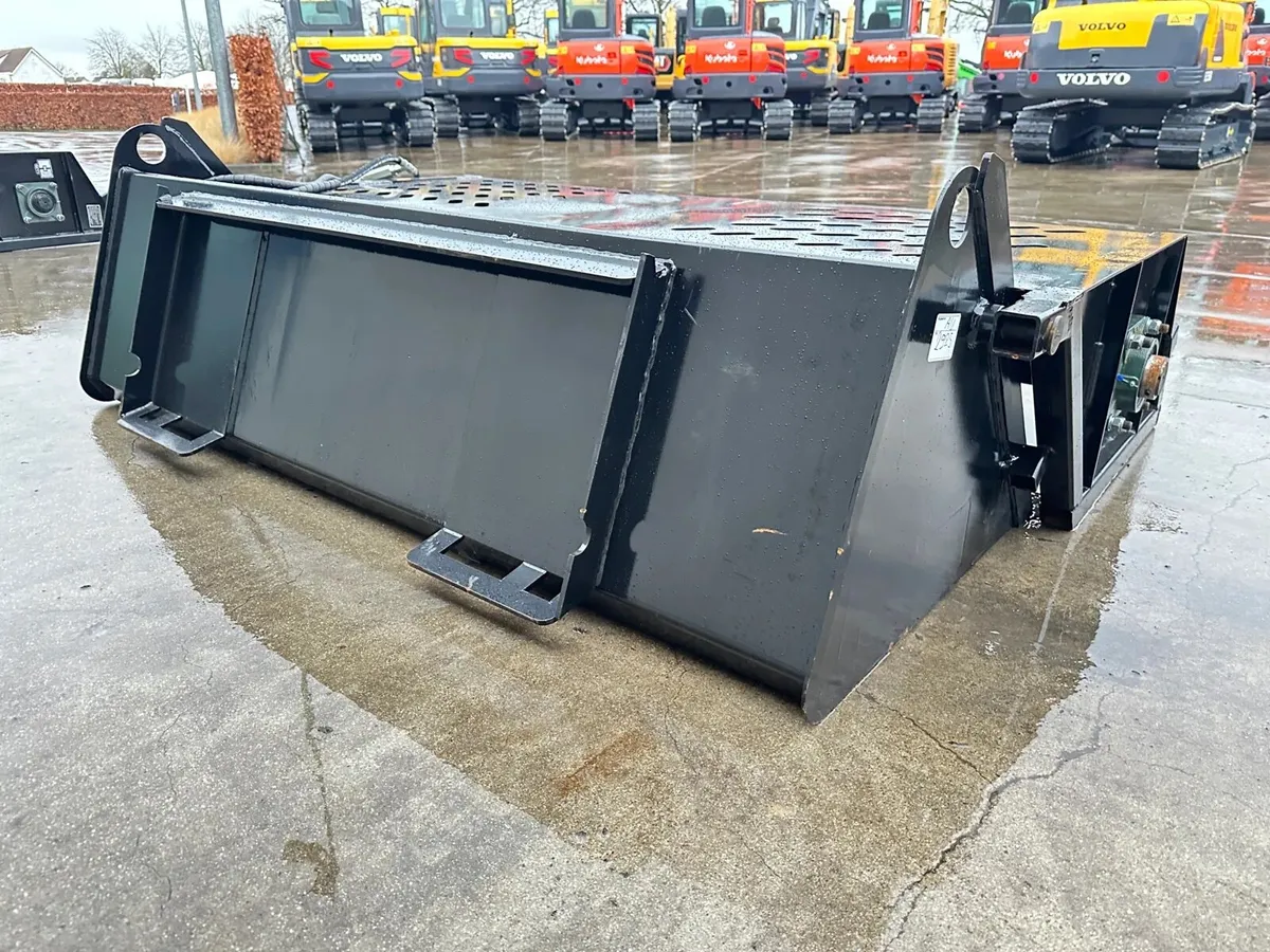 Stone picker bucket - Image 2