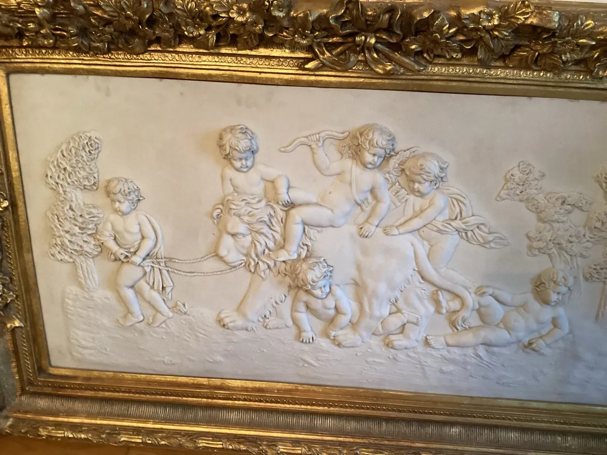 Large plaster cast picture. - Image 1