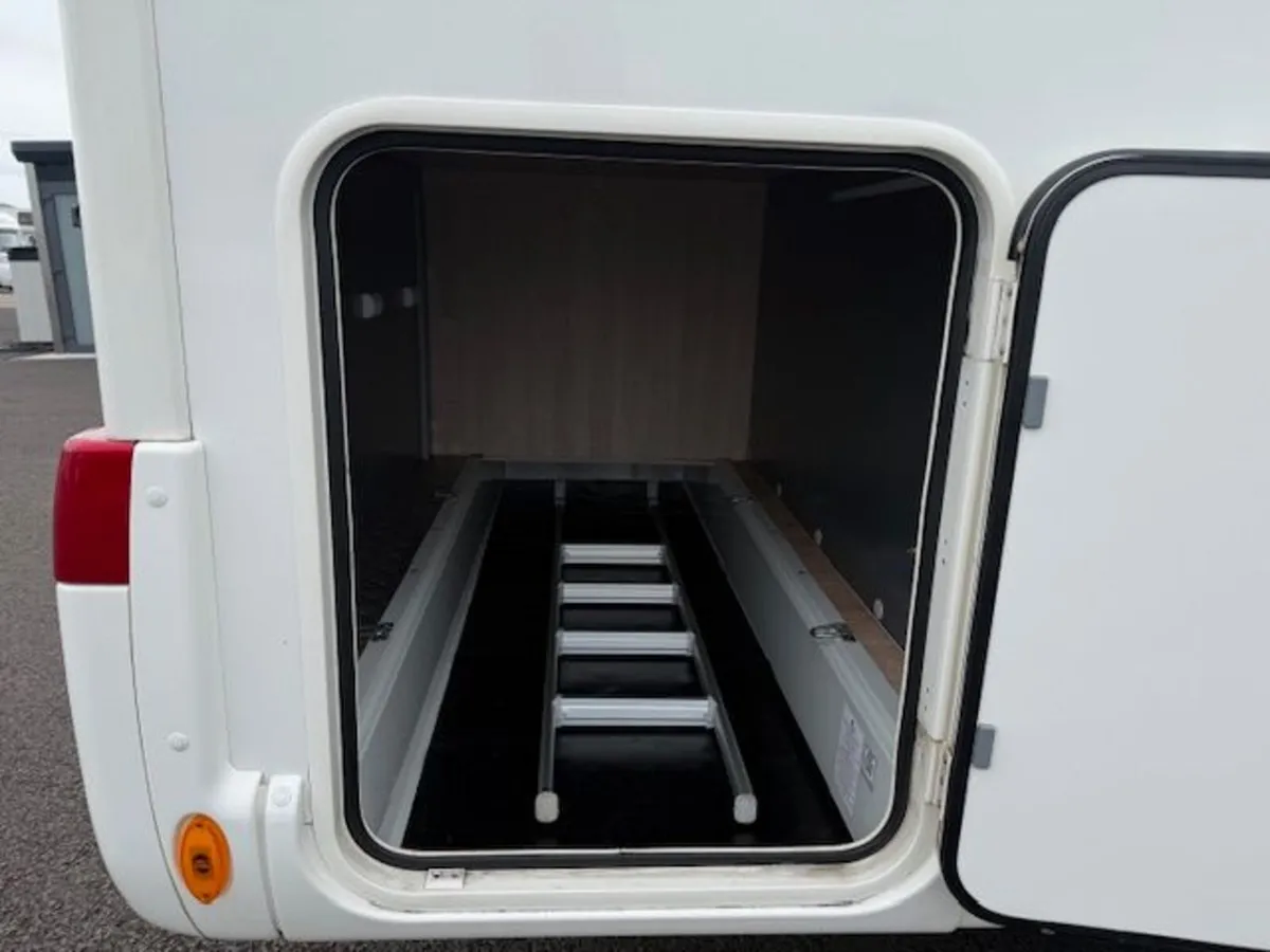 VAT QUALIFYING 2020 RAPIDO 656F 4 BERTH MOTORHOME - Image 4