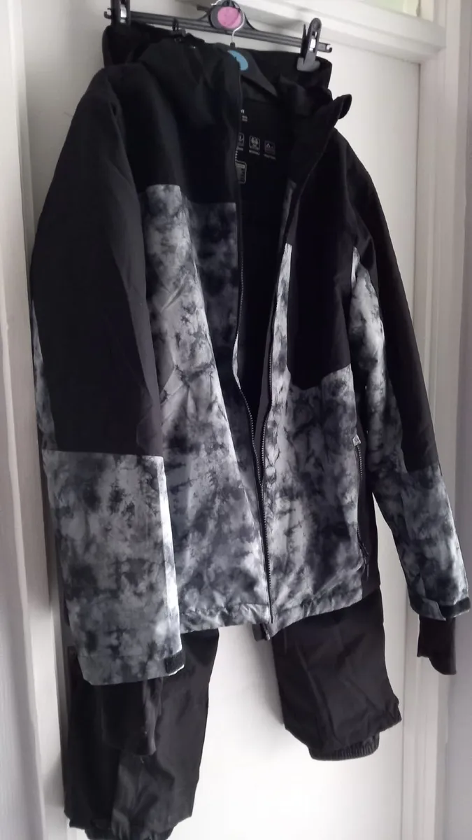 Ski Clothes; Matching Jacket & Trousers - Image 3