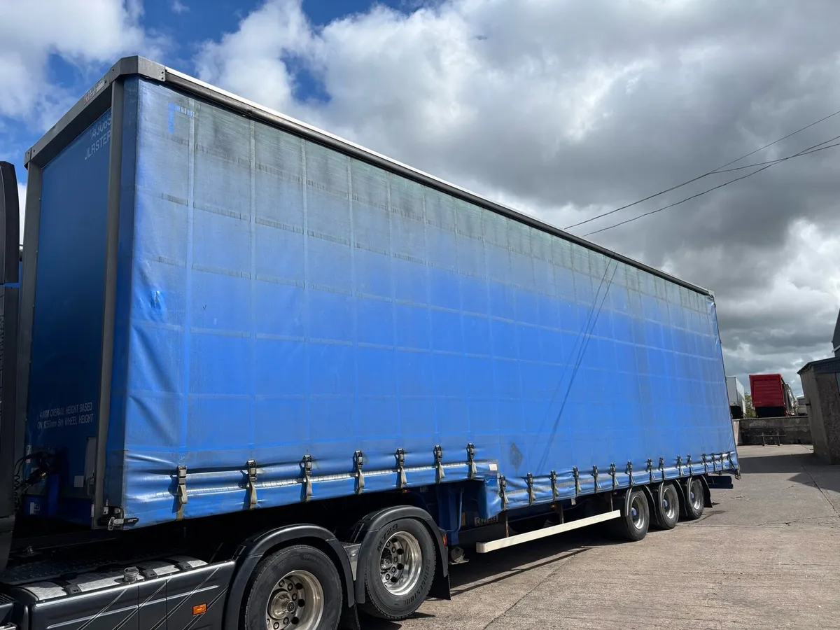 Lawrence David step frame - Image 1