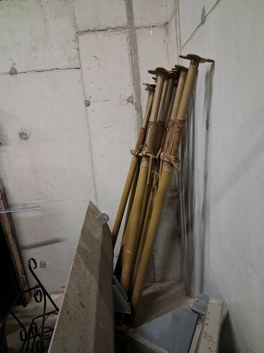 Acrow props - Image 1