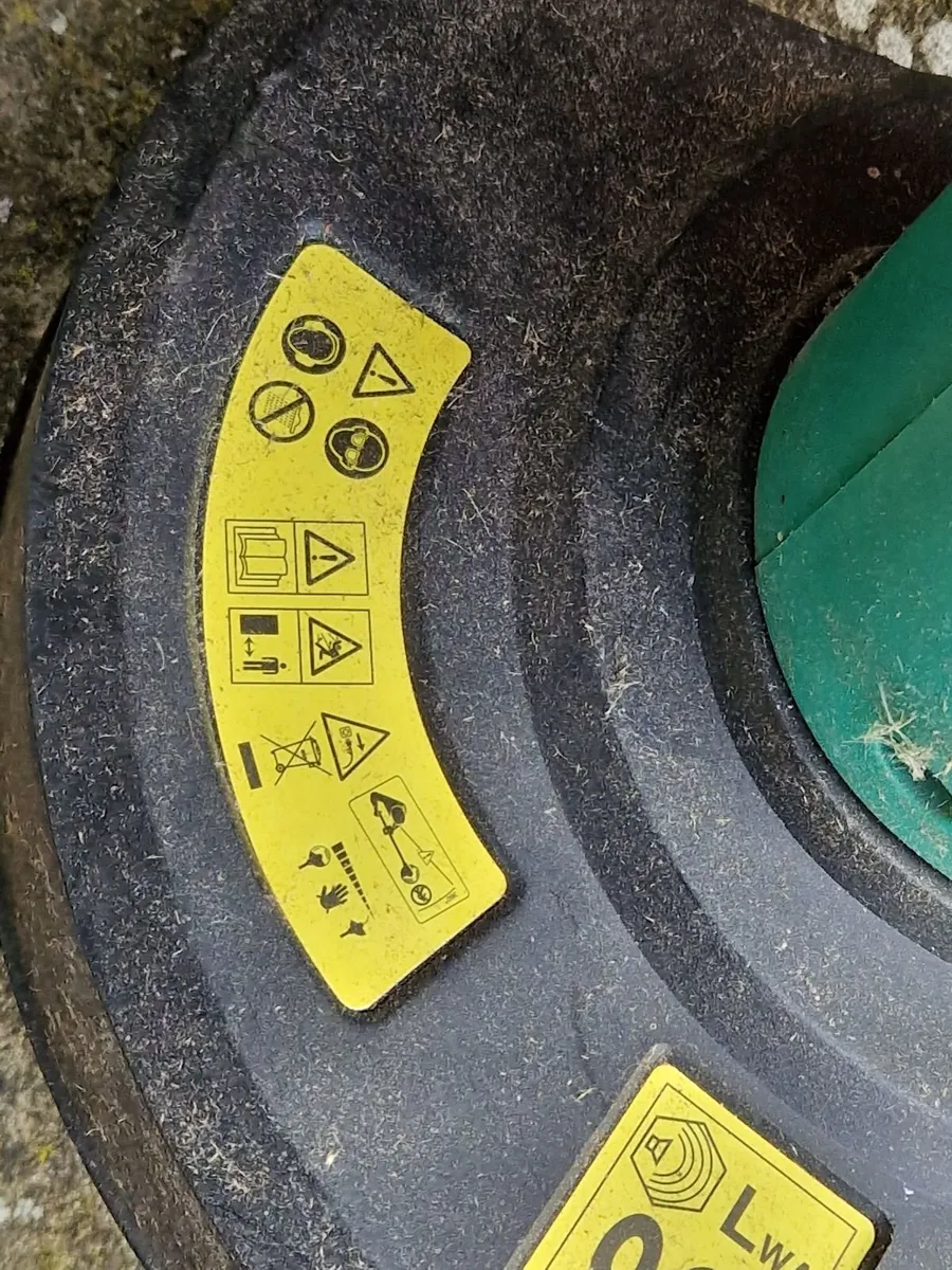 FERREX XYZ582 Lawn Strimmer 450W Excellent conditi - Image 4