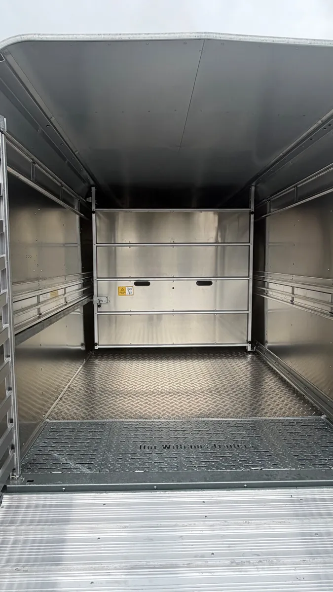 Ifor Williams 16ft livestock trailer - Image 3
