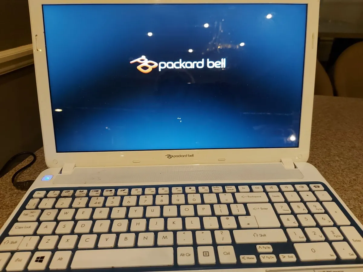 Packard Bell EasyNote TV, 6GB DDR3 Ram, 500GB HDD - Image 1