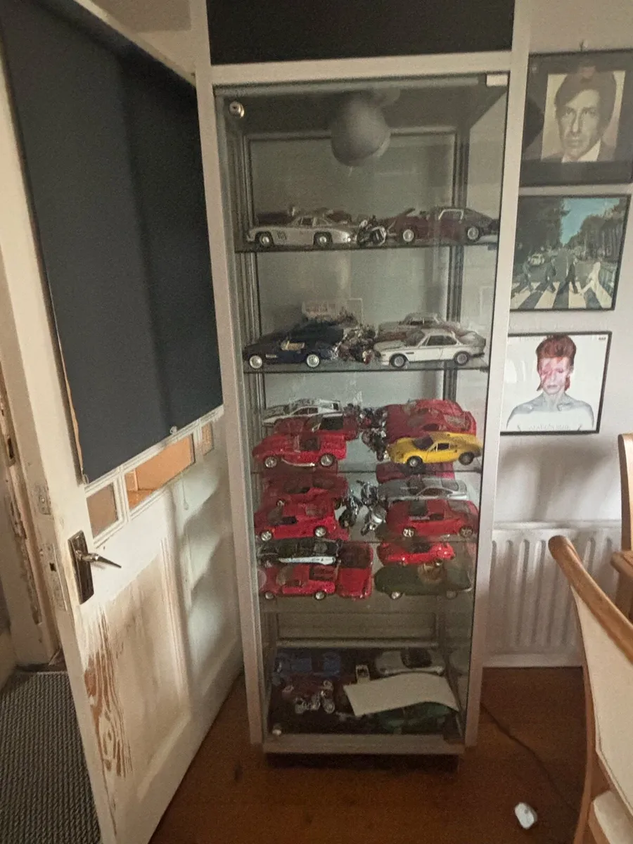 Glass cabinet - Image 2