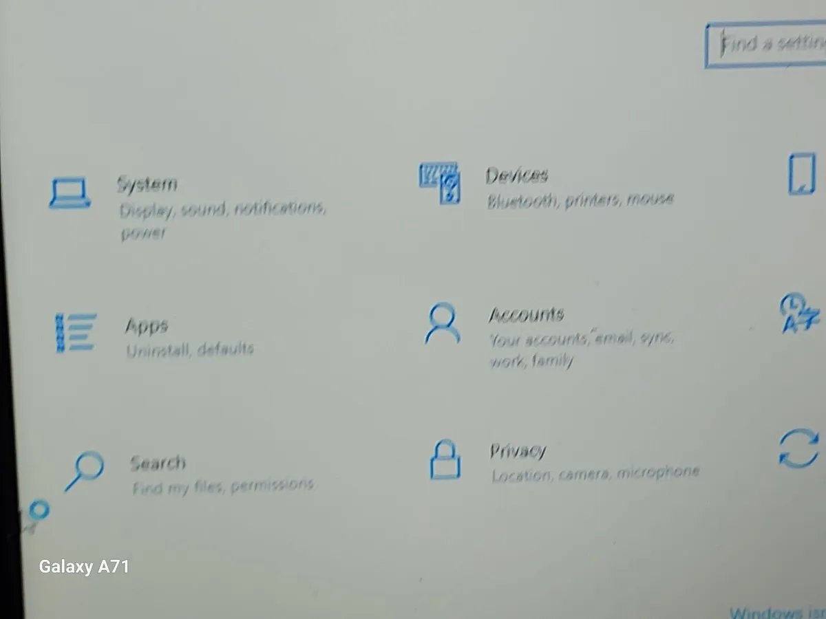 ACER TravelMate 5335 Laptop, 4GB Ram, 250GB HDD, - Image 2