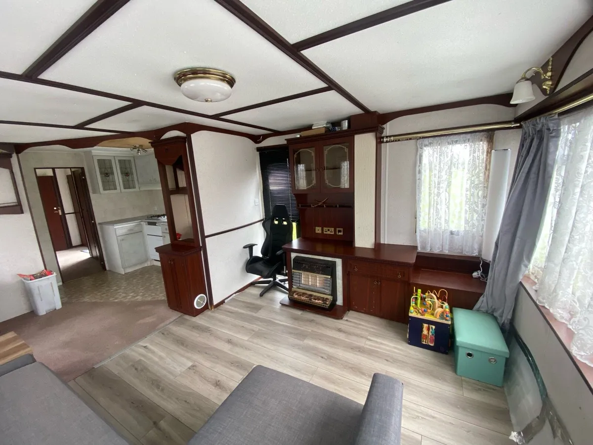 Mobile home - Image 2