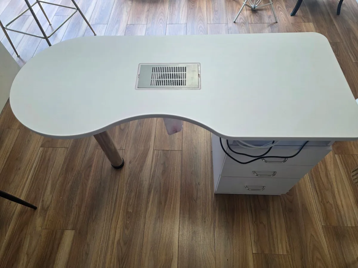 Digit Professional Manicure Table - Image 2