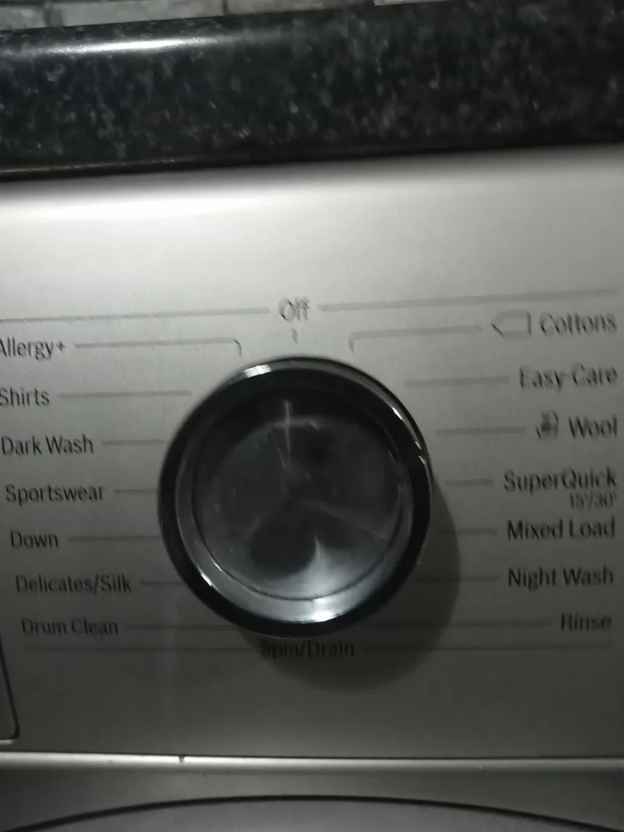 Bosch washing machine 10 kg - Image 1