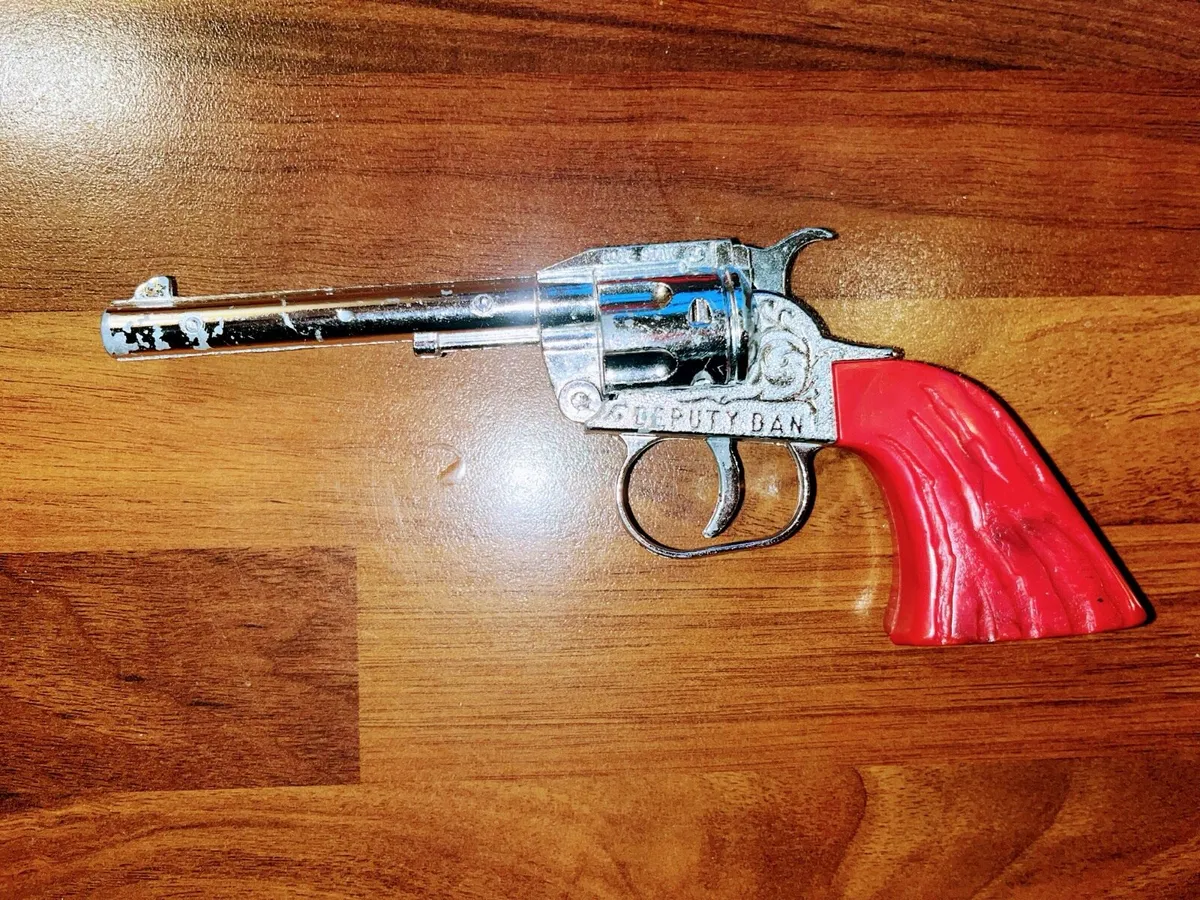 Lone Star cap gun and holster - Image 1