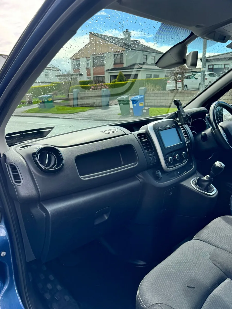 Renault Trafic 2021 - Image 4