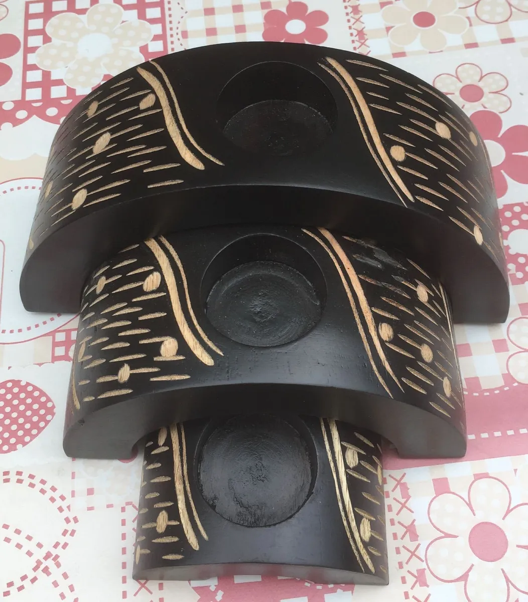 BRAND NEW 3 Piece Stackable Candle Set with Candle - Image 1