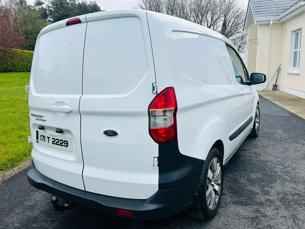 Ford Transit courier Tdci NEW CVRT TEST 2017 - Image 4