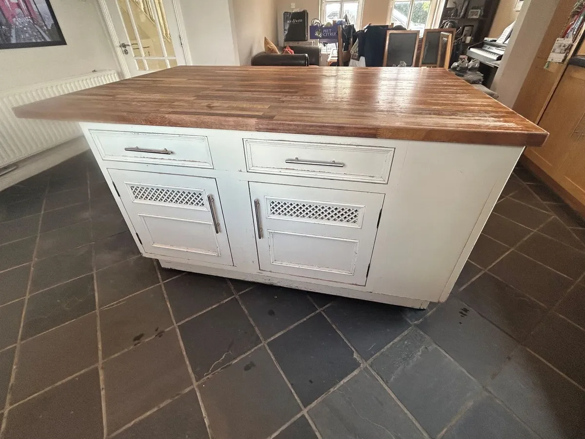 Bespoke Solid Iroko Kitchen Island – Handcrafted - Image 3