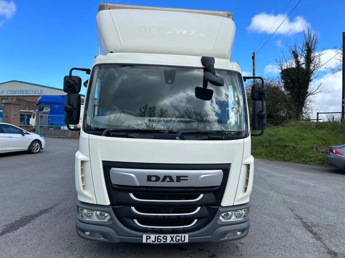 2019 Daf lf 180 7.5 ton box with tail lift - Image 2
