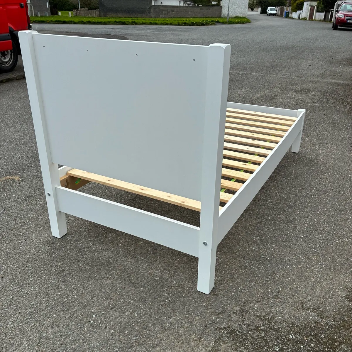 Harvey Norman solid single white bed frame - Image 3