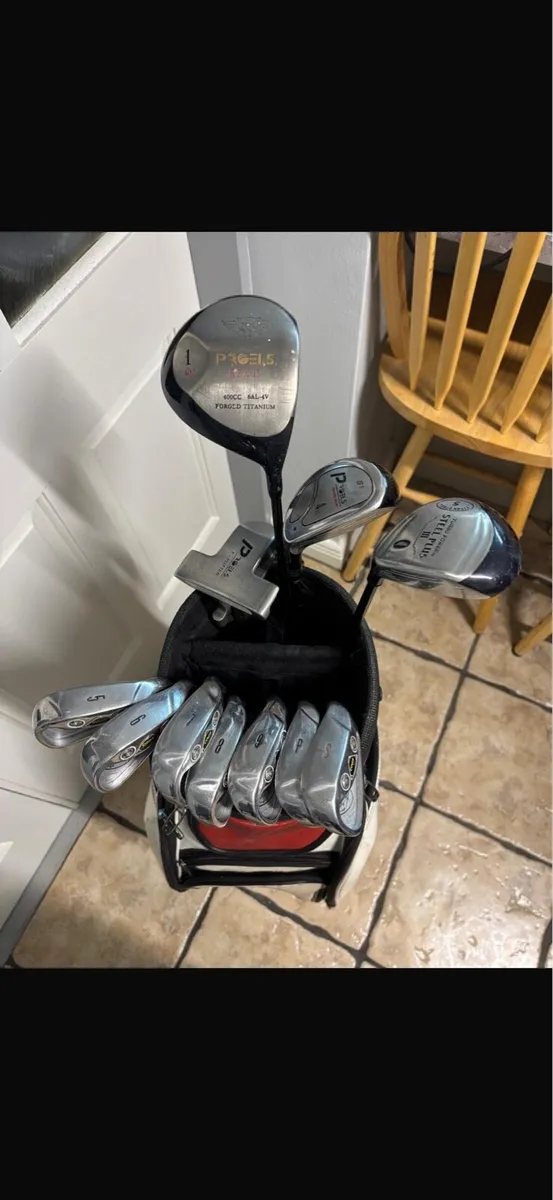 Men’s golf set with Taylormade R11s caddy bag - Image 3