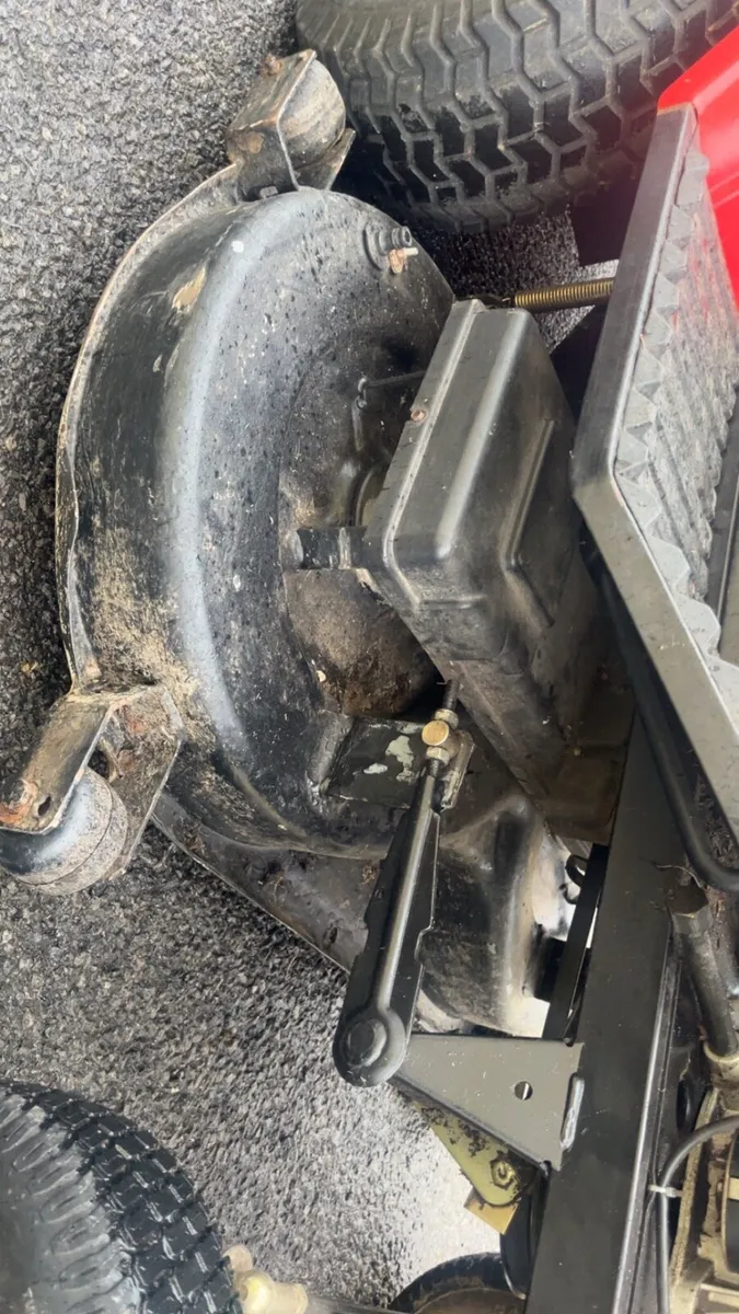 Twincut  lawnmower - Image 4