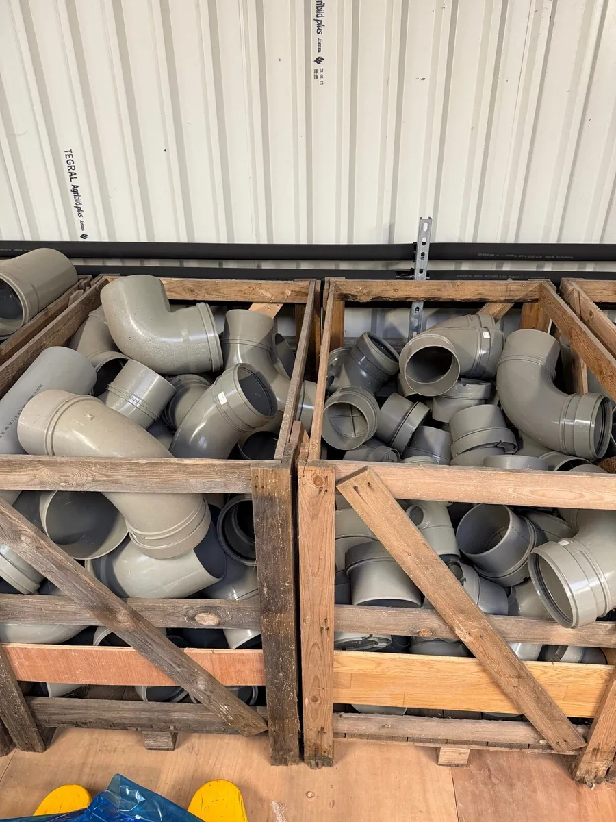 Waste pipe fittings - Image 4