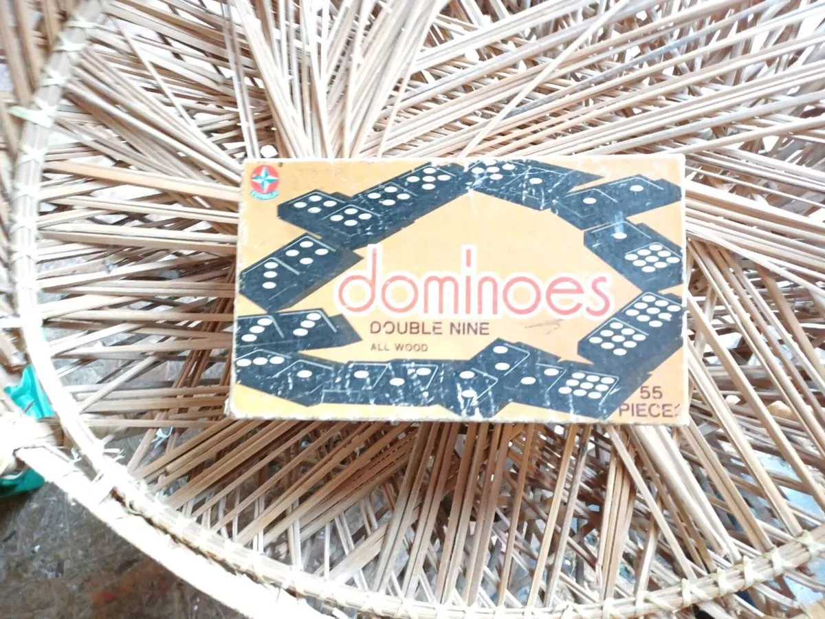Vintage Dominoes Set - Image 3